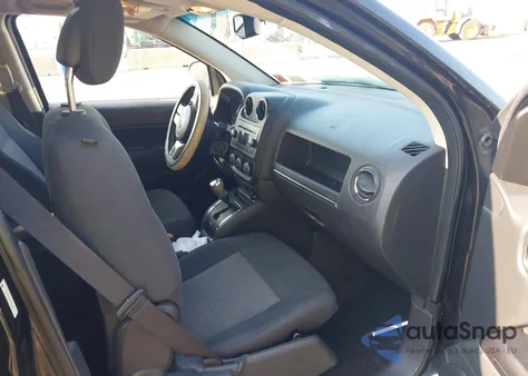 2013 Jeep Compass Latitude из США, поврежденный, VIN 1C4NJDEB3DD261609